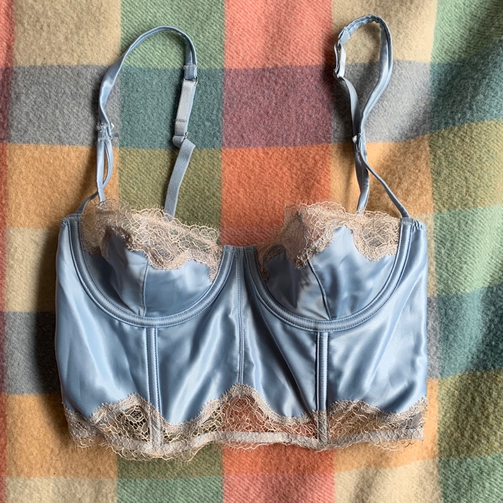 Victoria Secret baby blue lacy bustier, size 32C